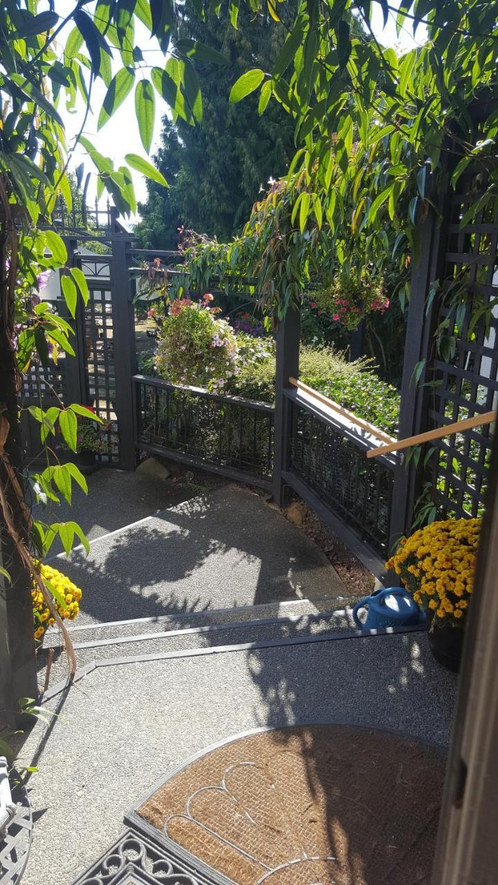 By The Sea Bnb, Sidney Victoria Bc Buitenkant foto